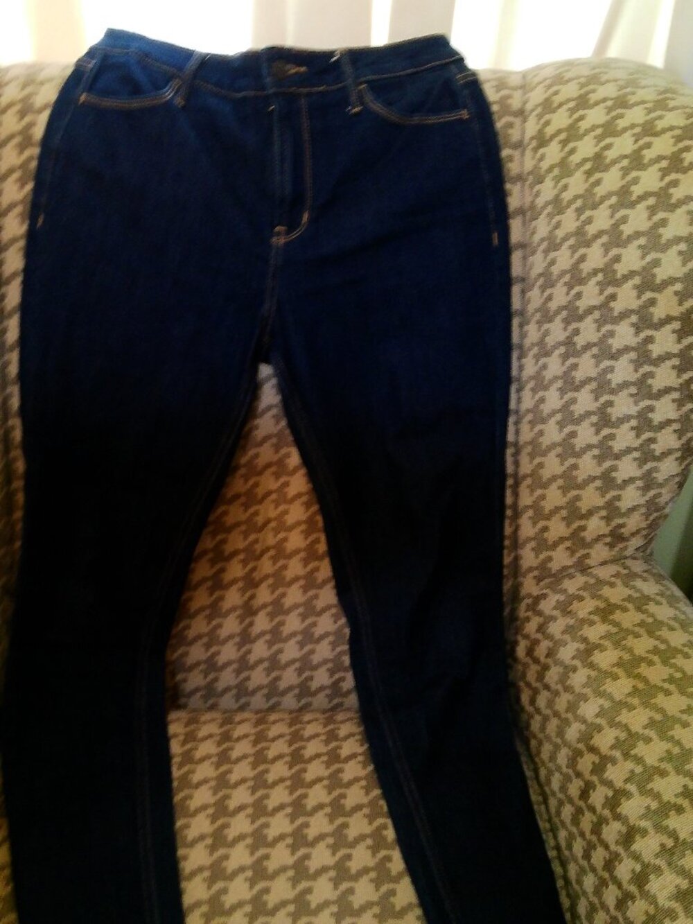OLD NAVY DARK RISE JEANS SUPER SKINNY HIGH RISE SIZE 4 GOOD CONDITION